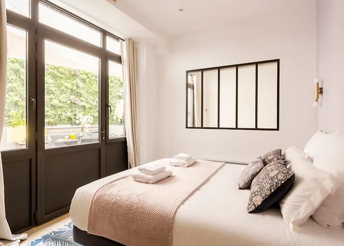Apartment 10p 160m2 With Terace Paris