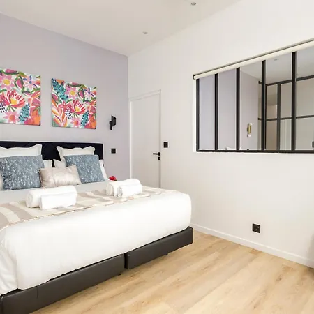 Apartment 10p 160m2 With Terace Paris