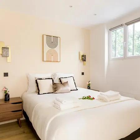 10p 160m2 With Terace Apartman Párizs